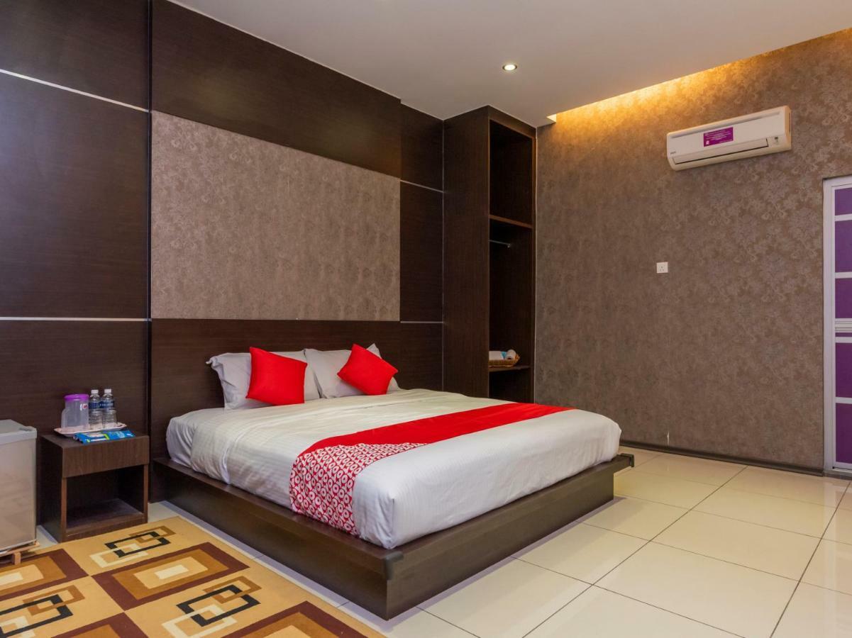 Remember Hotel Bukit Gambir Εξωτερικό φωτογραφία